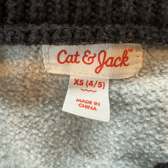Cat&Jack kids sweater, XS, 4/5 - Picture 2 of 3
